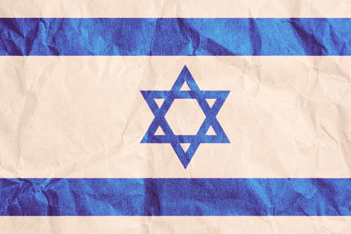 Israels Flagge ist zu sehen.