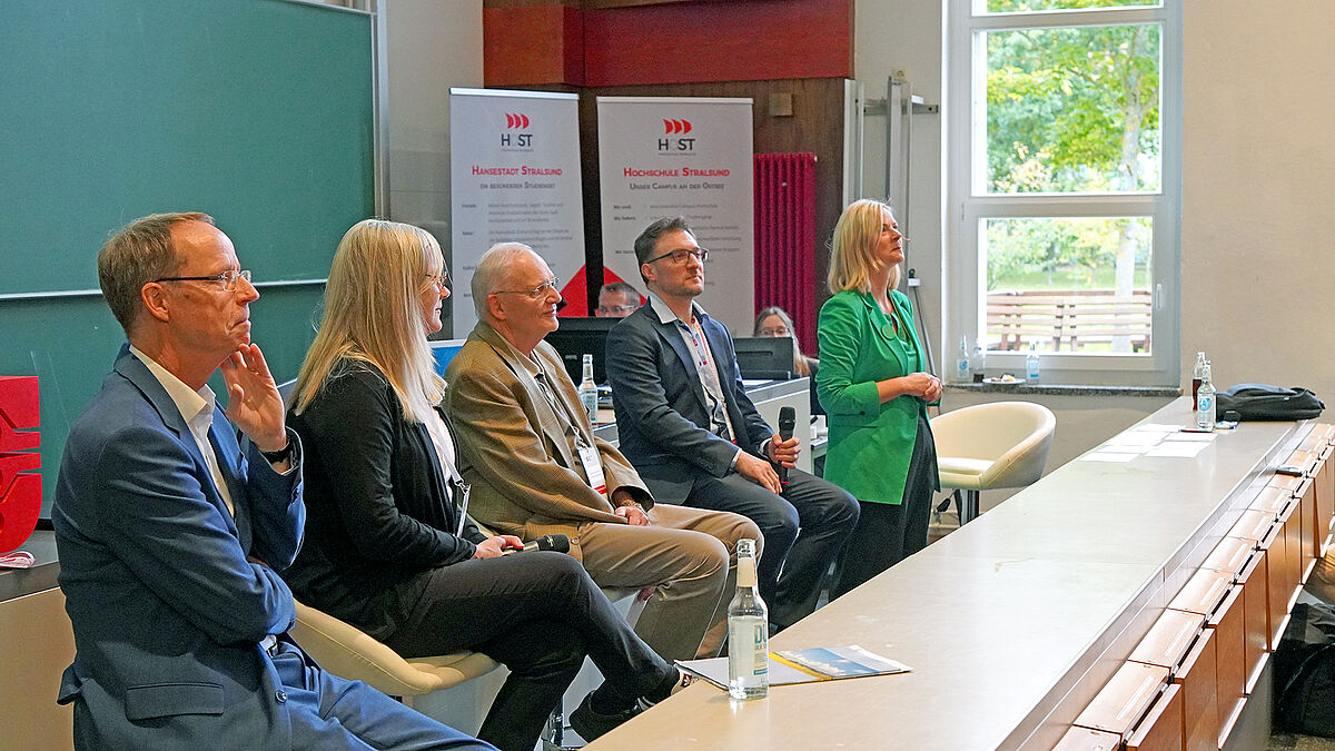 Paneldiskussion unter anderem mit Prof. Dr. Andreas Noack